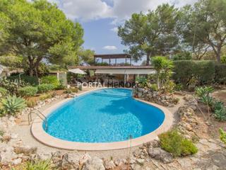 Masia a Sant Lluís-S´Ullestrar-Torret. Casa de campo con piscina en venta en sant lluís