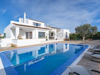 Xalet a Cala en Blanes. Chalet independiente con piscina en calan blanes