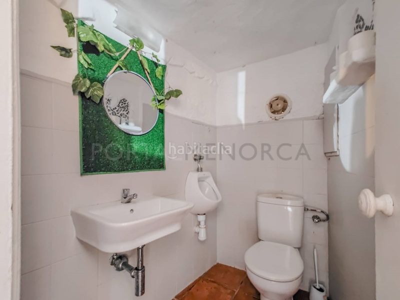 Foto 09ce8587-420c-4ab6-8bee-e67d8e9c0498. Local comercial a Es Castell Es Castell