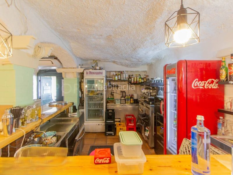Foto c86e6848-1da3-4830-86cf-f1eb3c54bf7e. Local comercial a Es Castell Es Castell