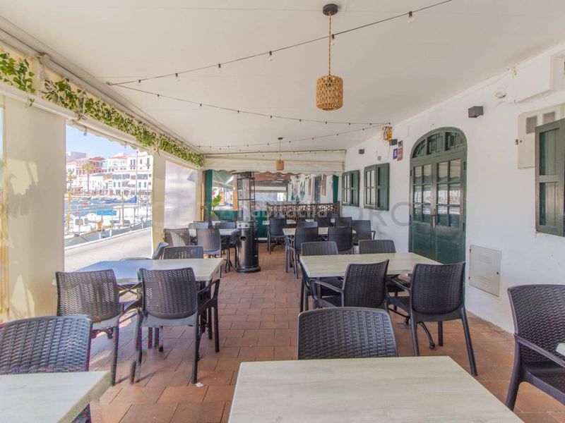 Foto cb4725d4-d9fe-445f-bde9-ea6e643ca549. Local comercial a Es Castell Es Castell