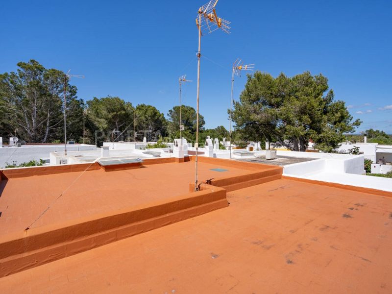 Foto 7b0911b9-edd5-4008-b1e9-bfd39e9ba57e. Xalet a Cala Blanca Ciutadella de Menorca
