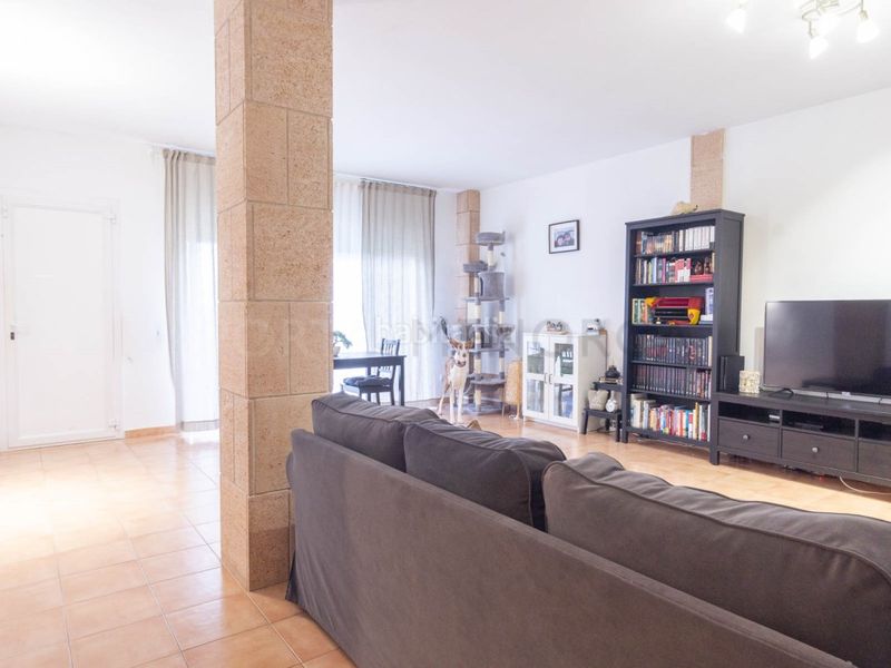 Foto 75d541db-232a-4265-a3f6-7be976fc8926. Apartament amb aparcament a Coves Noves Es Mercadal