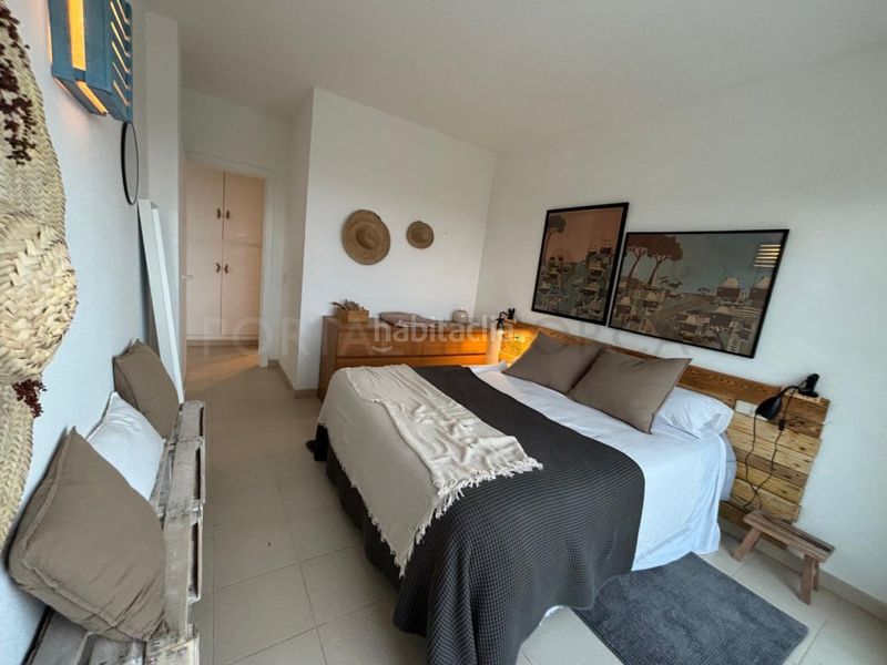 Foto 18887f9f-cf99-4ebe-9095-046f6a8a86c7. Apartament amb aparcament a Coves Noves Es Mercadal