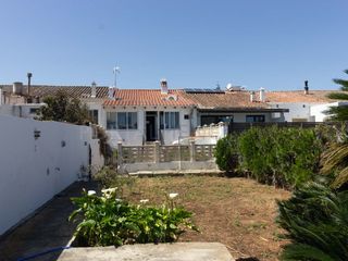 Casa  Avenida josep anselm clave. Casa de planta baja en mahón con garaje, patio, huerto, piscina