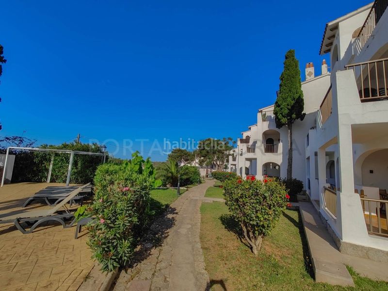 Foto d2069233-8138-48cd-a252-ac77136988e1. Apartament amb piscina a Cala en Porter Alaior