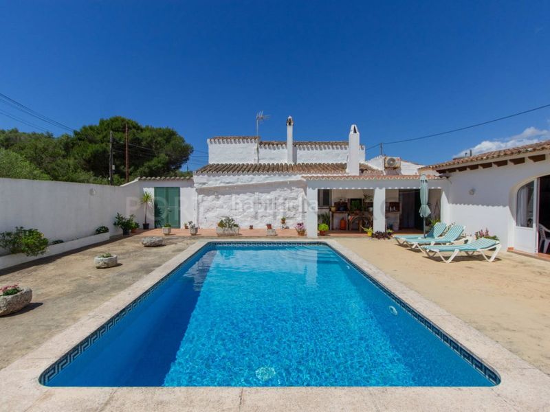 Foto c79b97e3-ba86-4e65-9f5a-7f9556656b73. Masia amb aparcament piscina a Sant Lluís-s´ullestrar-torret Sant Lluís