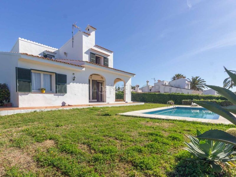 Foto b808e9e1-4627-4060-b8dc-f143bbdcf35c. Xalet amb aparcament piscina a Binibèquer Sant Lluís
