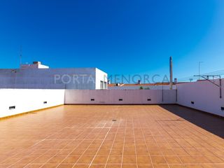 Flat in Sant Lluís-S´Ullestrar-Torret. Primer piso con terraza en venta en el pueblo de sant lluis