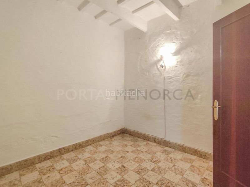 Foto e4dec4a0-1f26-49f7-920f-ff68be585626. Pis a Centre Històric Maó / Mahón