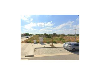 Terreno residenziale in Malbúger-Camí d´en Barrotes. Parcela edificable con proyecto y licencia
