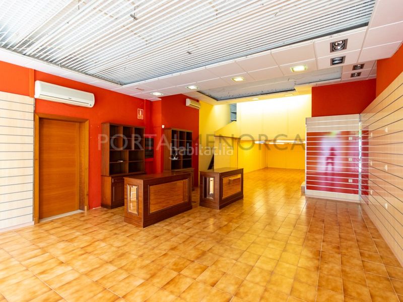 Foto d49b86aa-0ca9-491c-bb1f-a383eb0c631e. Location local commercial dans Alaior poble Alaior