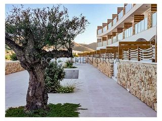 Chalet  Avenida de sa punta gran-fornells s/n. Elegancia y confort con vistas privilegiadas sobre la bahía de f