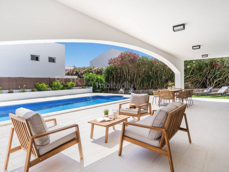 Foto d7dce670-457f-41d6-bd88-ecaa783b475d. Xalet amb piscina a Port d´Addaia Es Mercadal