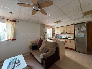 Etagenwohnung  Calle ruiz i pablo. Apartamento en es castell