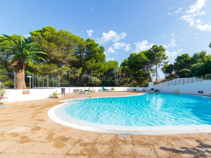 Foto 57ed0ae2-b399-4307-976d-ba1c660bbc51. Apartament amb aparcament piscina a Son Parc Es Mercadal