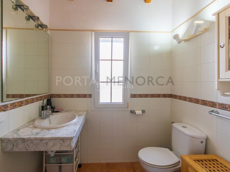 Foto 13bcf89a-3d45-4a57-9d15-7c66d4157b1a. Xalet amb aparcament piscina a Cala en Porter Alaior