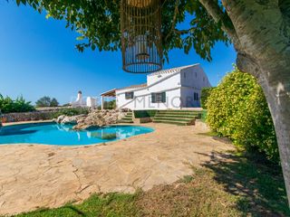 Bauernhof in Ferreries poble. Auténtica casa de campo menorquina con piscina y mucho encanto e