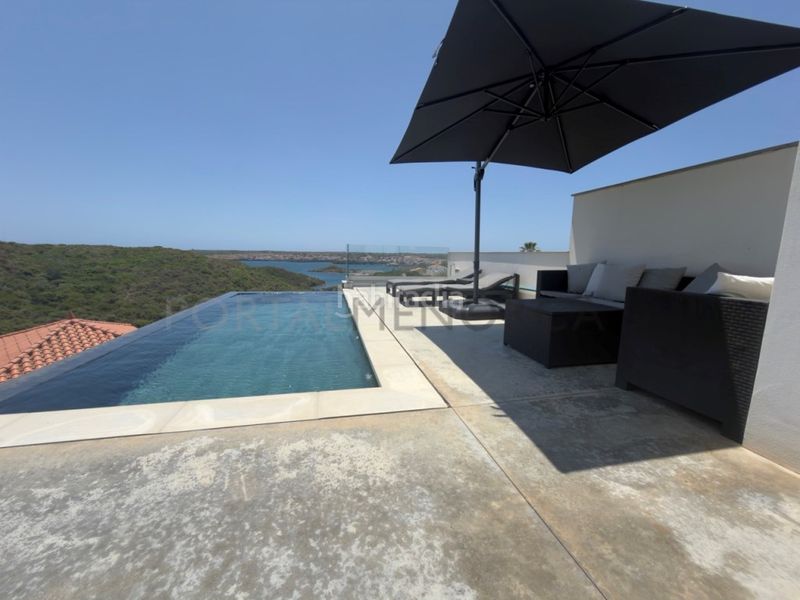 Foto c21c77dc-90da-4006-b150-2fdc08da5bd2. Chalet con parcheggio piscina in Cala Llonga-Sa Mesquida Maó / Mahón