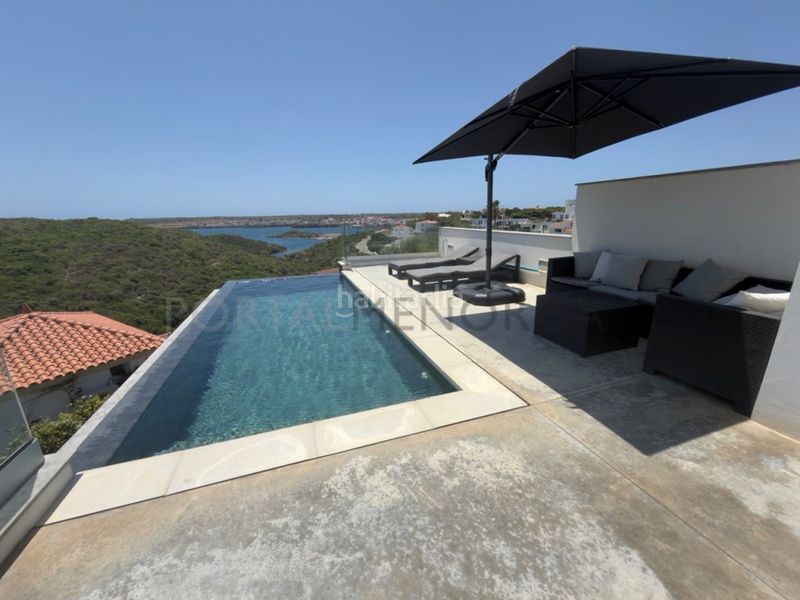 Foto d4443959-5297-4b13-b976-a55bf0a74c8f. Chalet con parcheggio piscina in Cala Llonga-Sa Mesquida Maó / Mahón