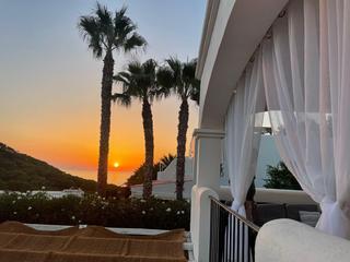 Casa a Cala Vedella-Cala Tarida. Preciosa casa adosada con piscina comunitaria