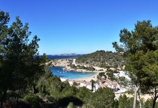 Appartement à Cala Vedella-Cala Tarida. Estudio con vistas impresionantes cerca de la playa