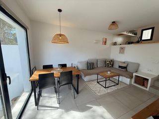 Apartment in Cala Vedella-Cala Tarida. Apartamento de dos dormitorios en zona tranquila