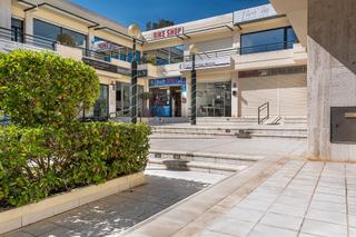 Local commercial dans Cas Catal-Illetes. Local comercial en illetas