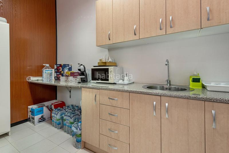 Foto a5fafe3d-ffde-4c75-9db3-3b59624a00ac. Local comercial oportunidad! local comercial en illetas en Calvià