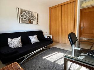 Alquiler Apartamento en Cas Capiscol. Piso de dos habitaciones y dos baños con plaza de parking