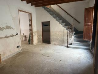 Maison à Sineu. Casa de pueblo con proyecto y licencia para reforma integral en