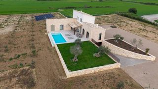 Casale in Sineu. Exclusiva finca rústica de nueva construcción en sineu con diseñ