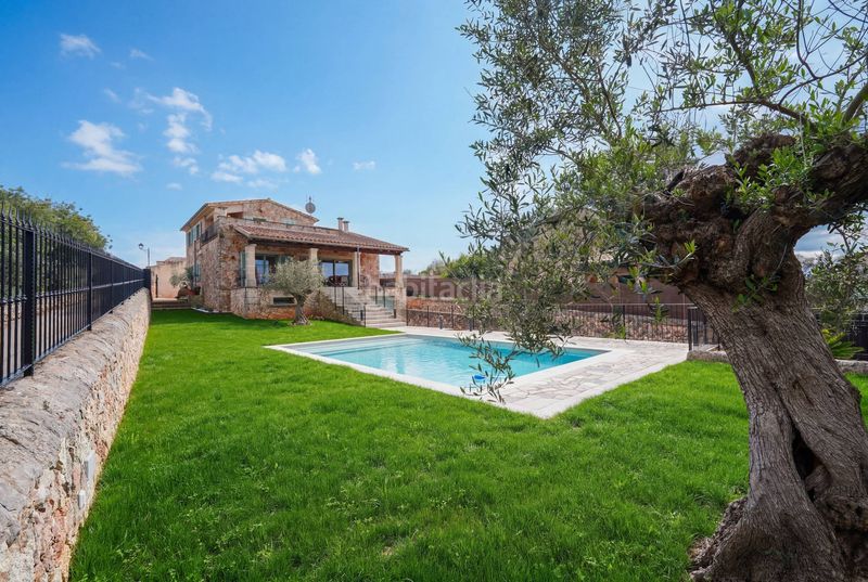 Foto bcbf06ad-4d1c-42b9-b8f4-ed618e1b8ddf. Casa amb aparcament piscina a Sineu