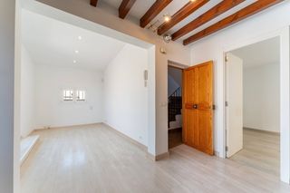 Piso en Sant Nicolau. �tico reformado con terraza privada en el coraz�n del casco hist