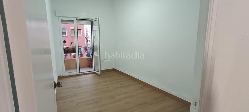 Foto a5f1d8a5-75b4-42d5-9f49-55479fbddf7c. Affitto appartamento in carrer de sant joan bosco 68 in Valencia
