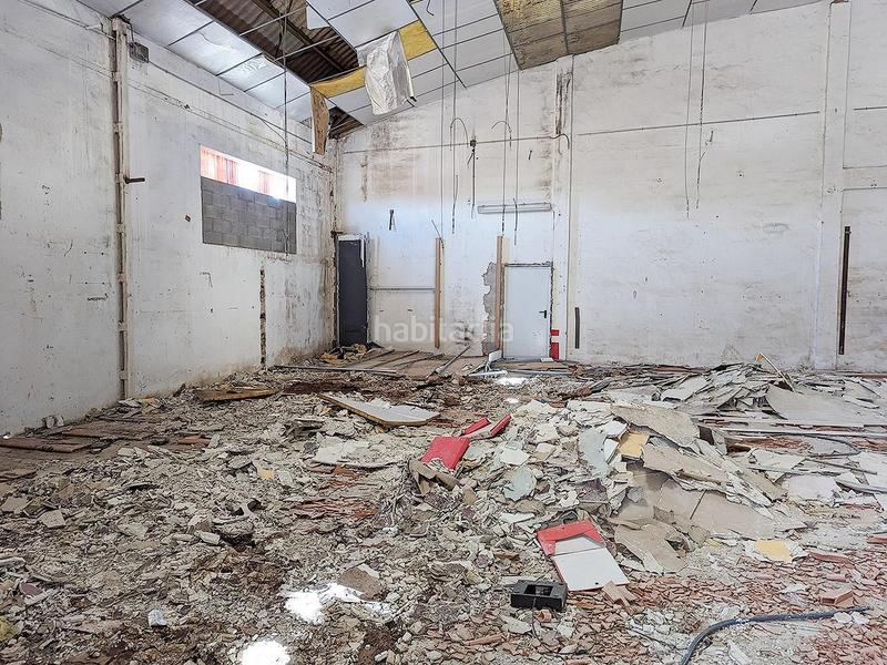 Foto 66f853d6-3b91-4d75-b119-44cd1de555e1. Bâtiment à usage industriel dans Sénia (La)