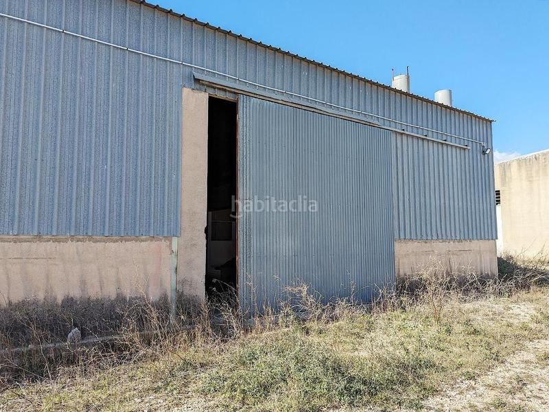 Foto 8e0e970b-402d-4ba2-b2d7-b4d4e8ab830d. Bâtiment à usage industriel dans Sénia (La)