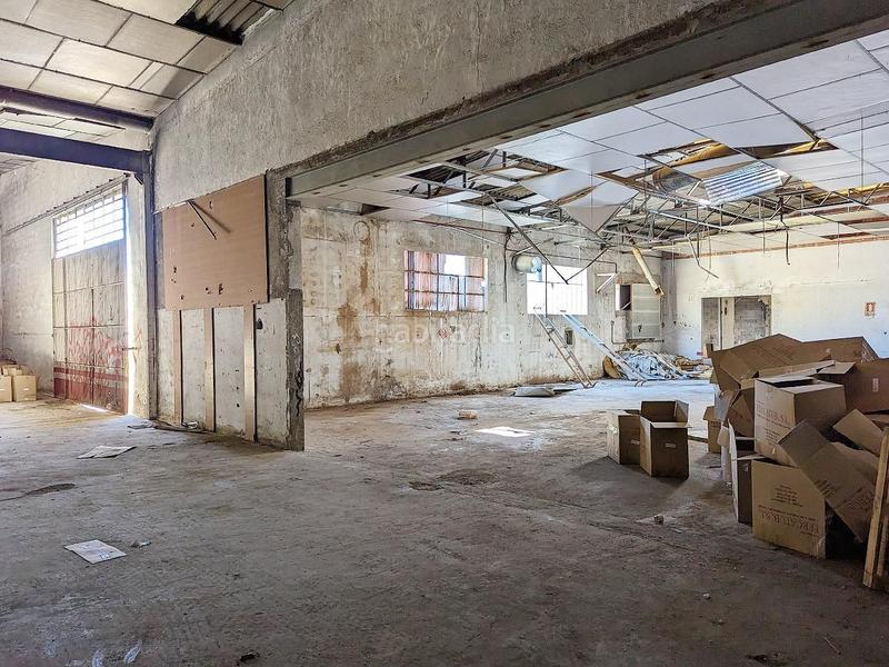 Foto c3d98d02-8b80-495d-9234-e0a4c2b528d1. Bâtiment à usage industriel dans Sénia (La)