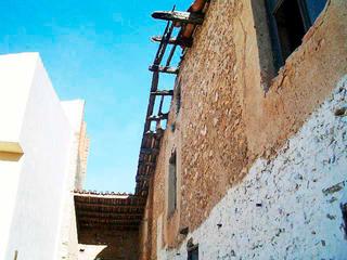 Masia a Carrer major 167. Antigua casa de postas, del siglo xviii, con 614m construidos, a