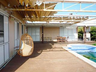 Casa a Camí roja 11. Único, moderno y espectacular chalet de más de 400m, con piscina
