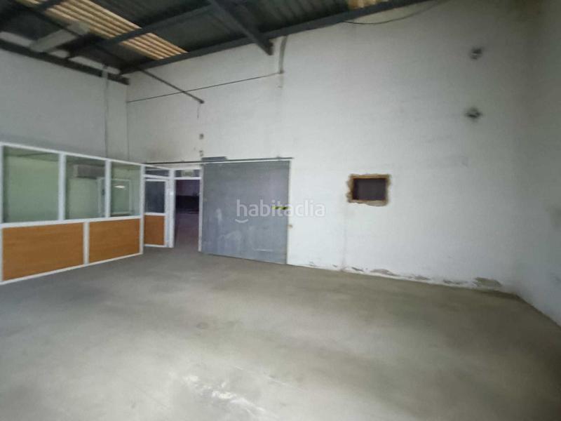 Foto 8e26b9ed-ebfe-482b-8fde-b9efdfa01936. Nau industrial a Sénia (La)