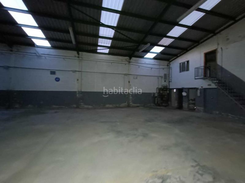 Foto ada757bf-fabd-4ae7-abf2-faecc8084eb9. Nau industrial a Sénia (La)