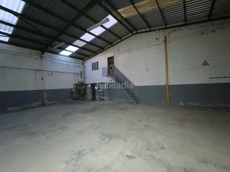 Foto c300e17b-6fde-493e-a0e8-19aa7510172d. Nau industrial a Sénia (La)