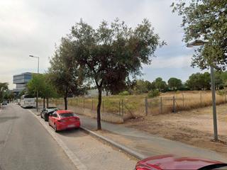 Terreno residenziale in De la via augusta 119
