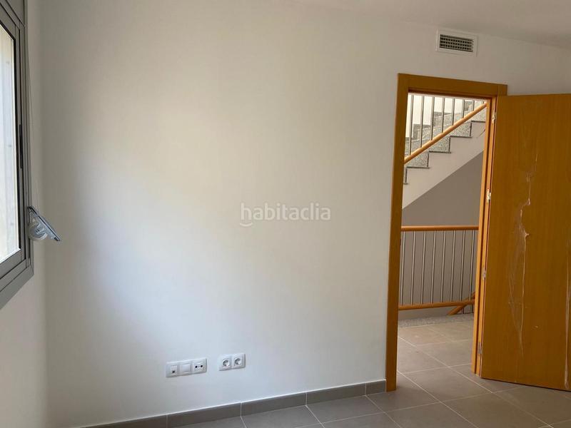Foto da95d308-6576-438d-9b11-cd046138bfc0. Casa adosada  con garaje en Roquetes