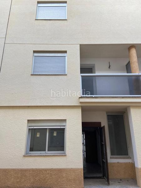 Foto 60404fb1-4d80-4ea2-9b30-2d3b70649068. Casa adosada  con garaje en Roquetes