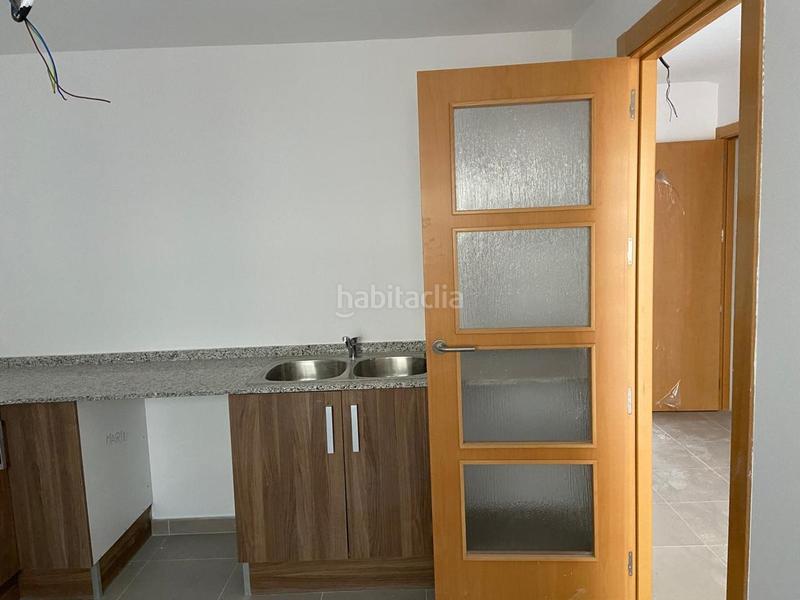 Foto b2038039-bfa5-439c-ac3e-aaaded8d628b. Casa adosada  con garaje en Roquetes
