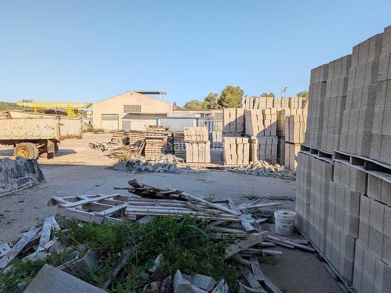 Foto 5b0b0362-a69f-4fac-ba8a-732ee677a004. Capannone industriale in la senia 1 in Ulldecona