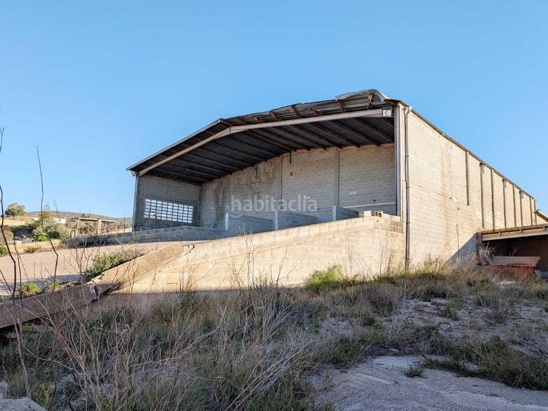 Foto a2385a5d-ee6f-4a1f-a68a-cdb9a7838d88. Capannone industriale in la senia 1 in Ulldecona