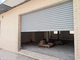 Locale commerciale  Germana josepa 2. Local comercial de obra nueva con 127m construidos, en ulldecona